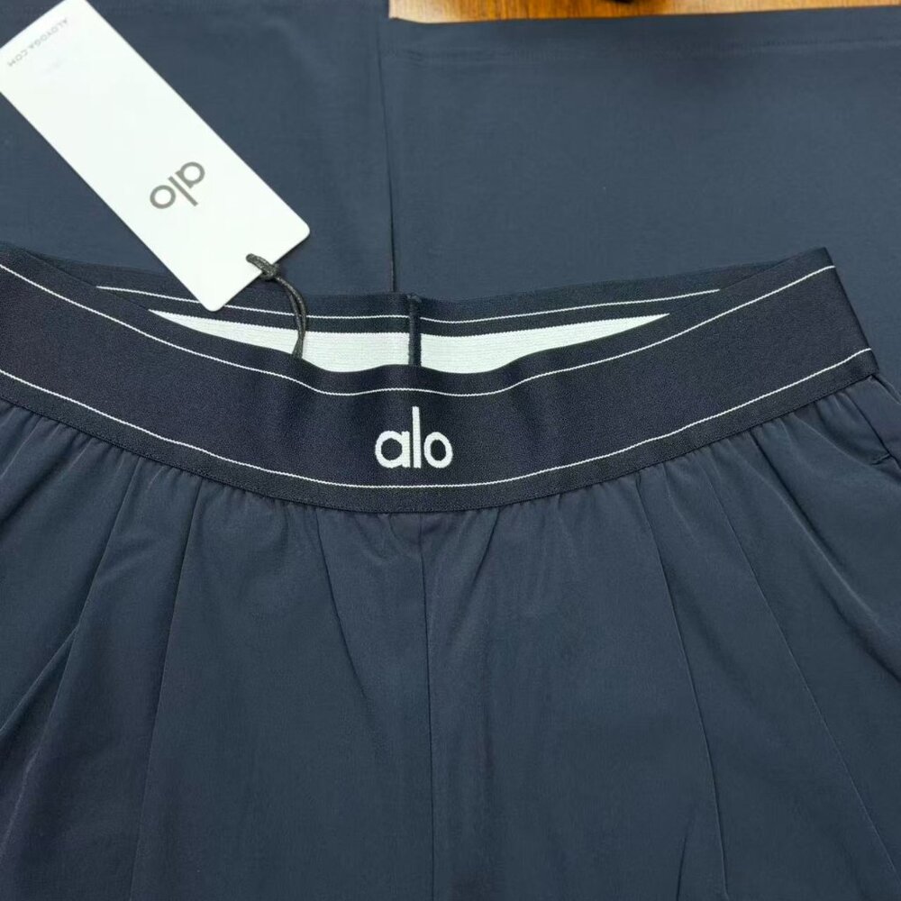 ALO Yoga Suit Up Trouser Navy Blue (Regular)🥰🥰 - Picture 5 of 10